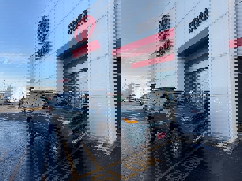 New 2025 Toyota 4Runner Trailhunter