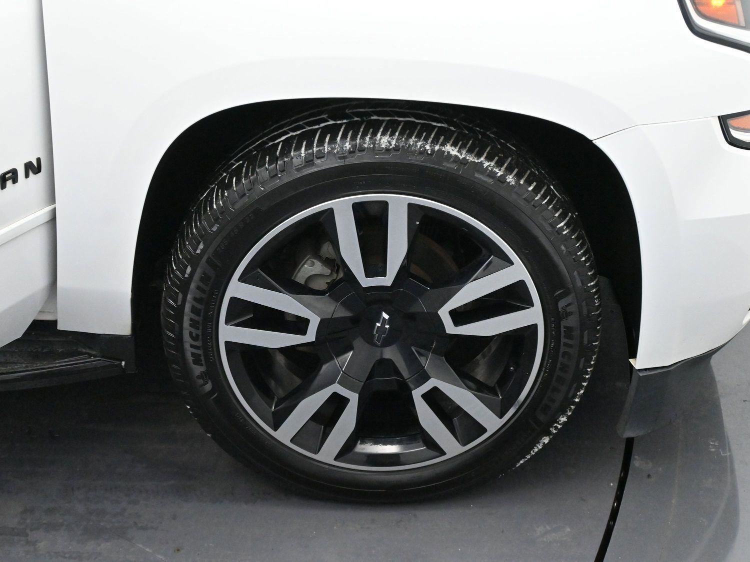 Used 2019 Chevrolet Suburban Premier AWD/4WD image 42