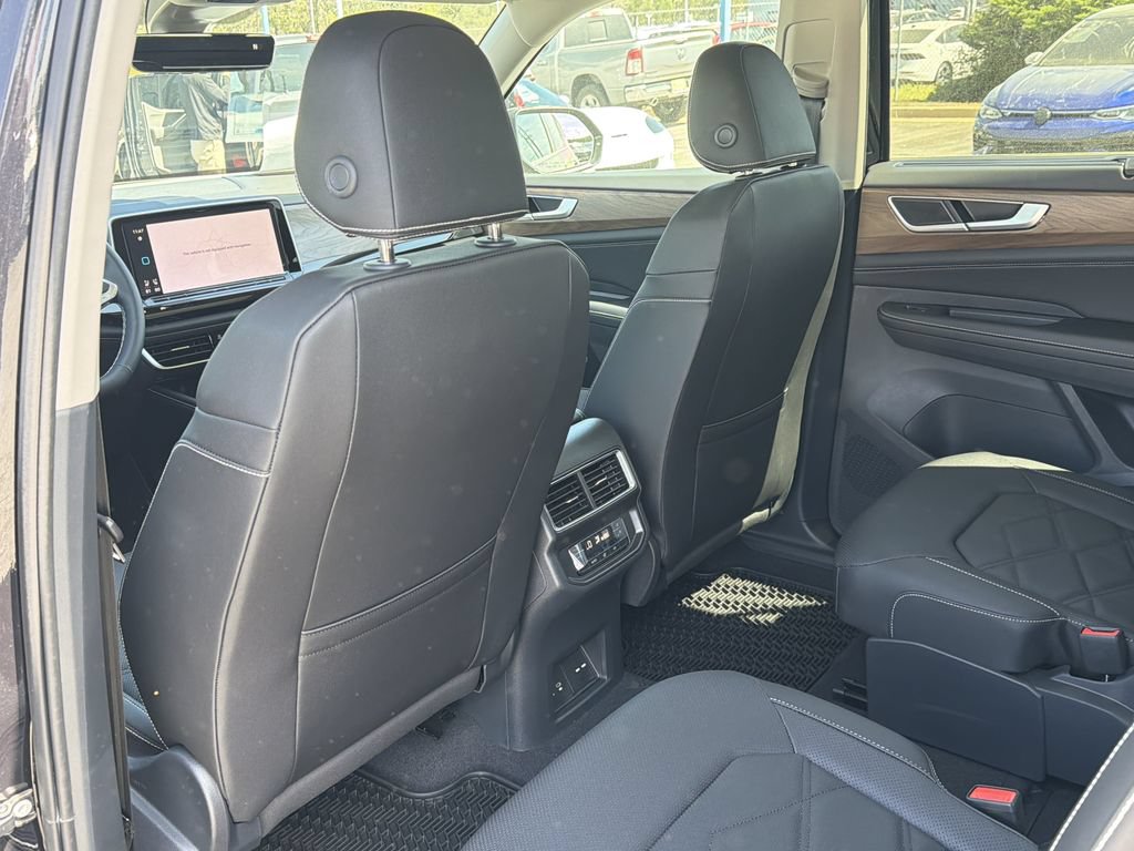 New 2026 Volkswagen Atlas SE FWD image 27