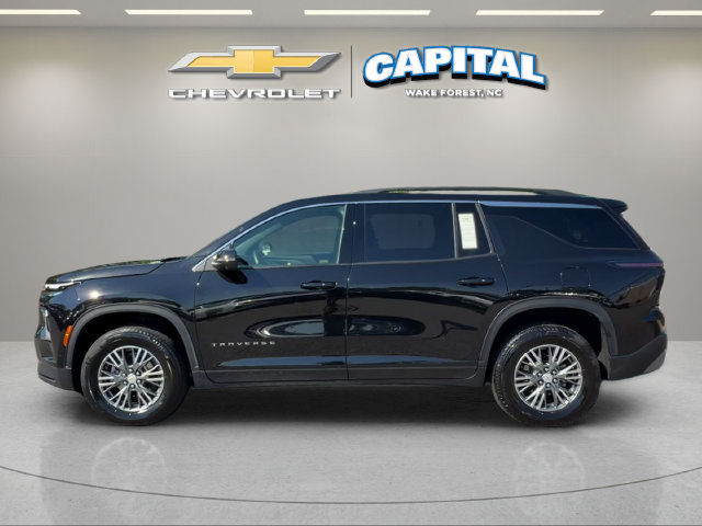 Used 2026 Chevrolet Traverse LT w/ Driver Confidence Package FWD image 3