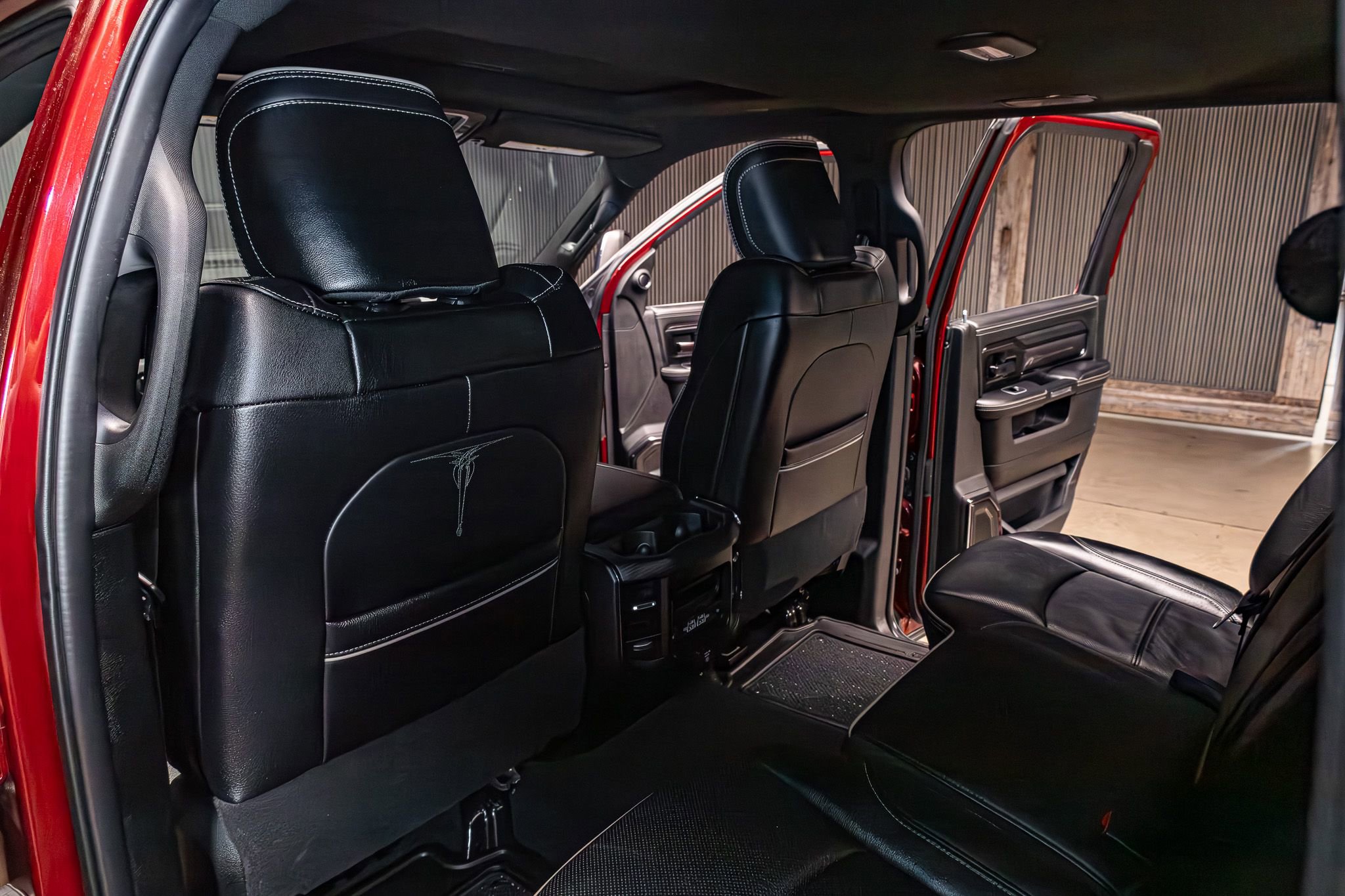 Used 2024 RAM 3500 Limited image 26