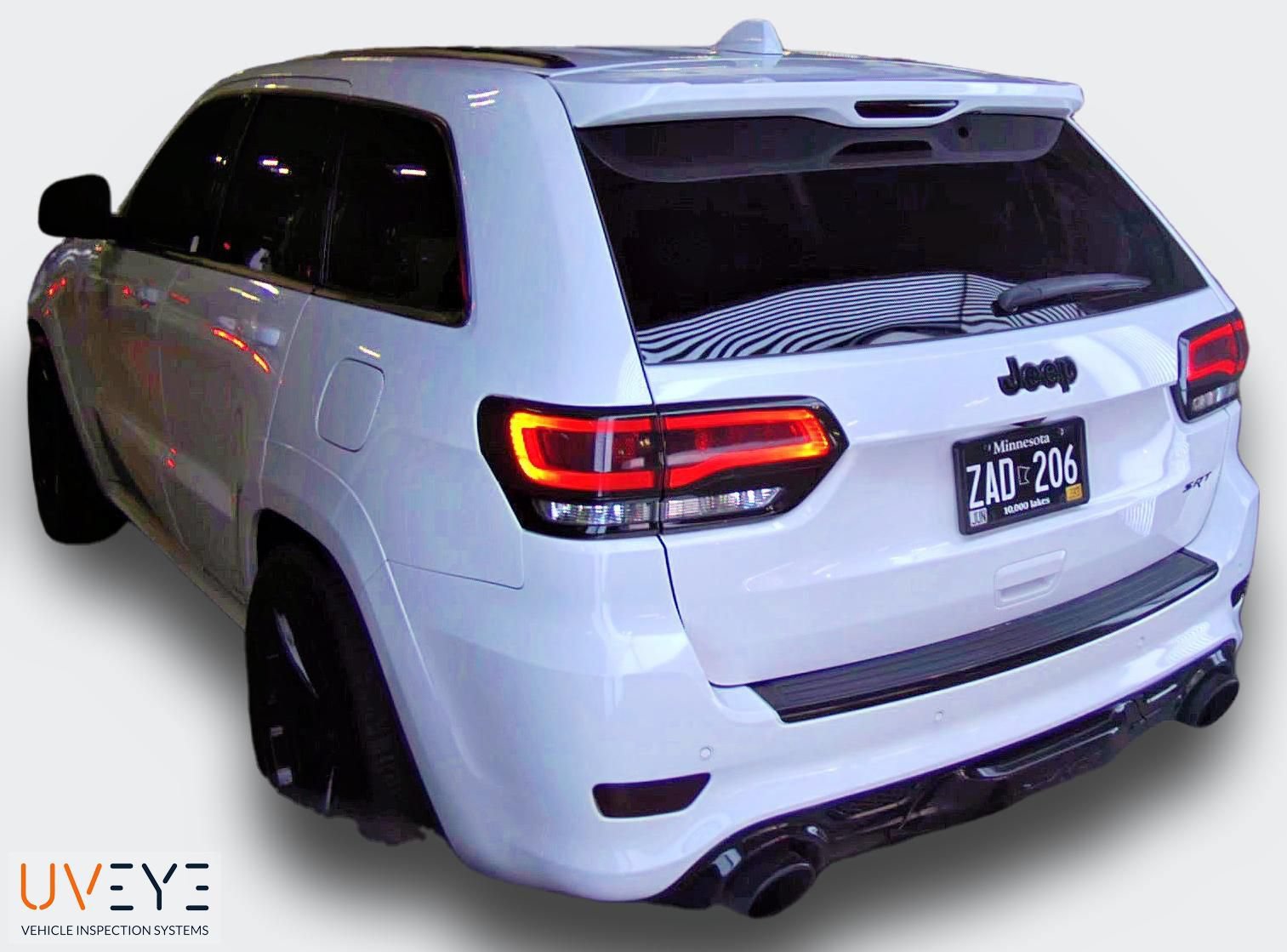 Used 2015 Jeep Grand Cherokee SRT w/ Trailer Tow Group IV AWD/4WD image 16