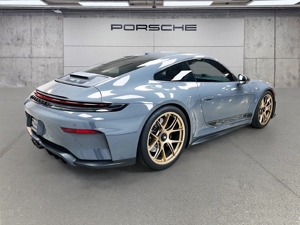 Certified 2026 Porsche 911 GT3 RWD image 9