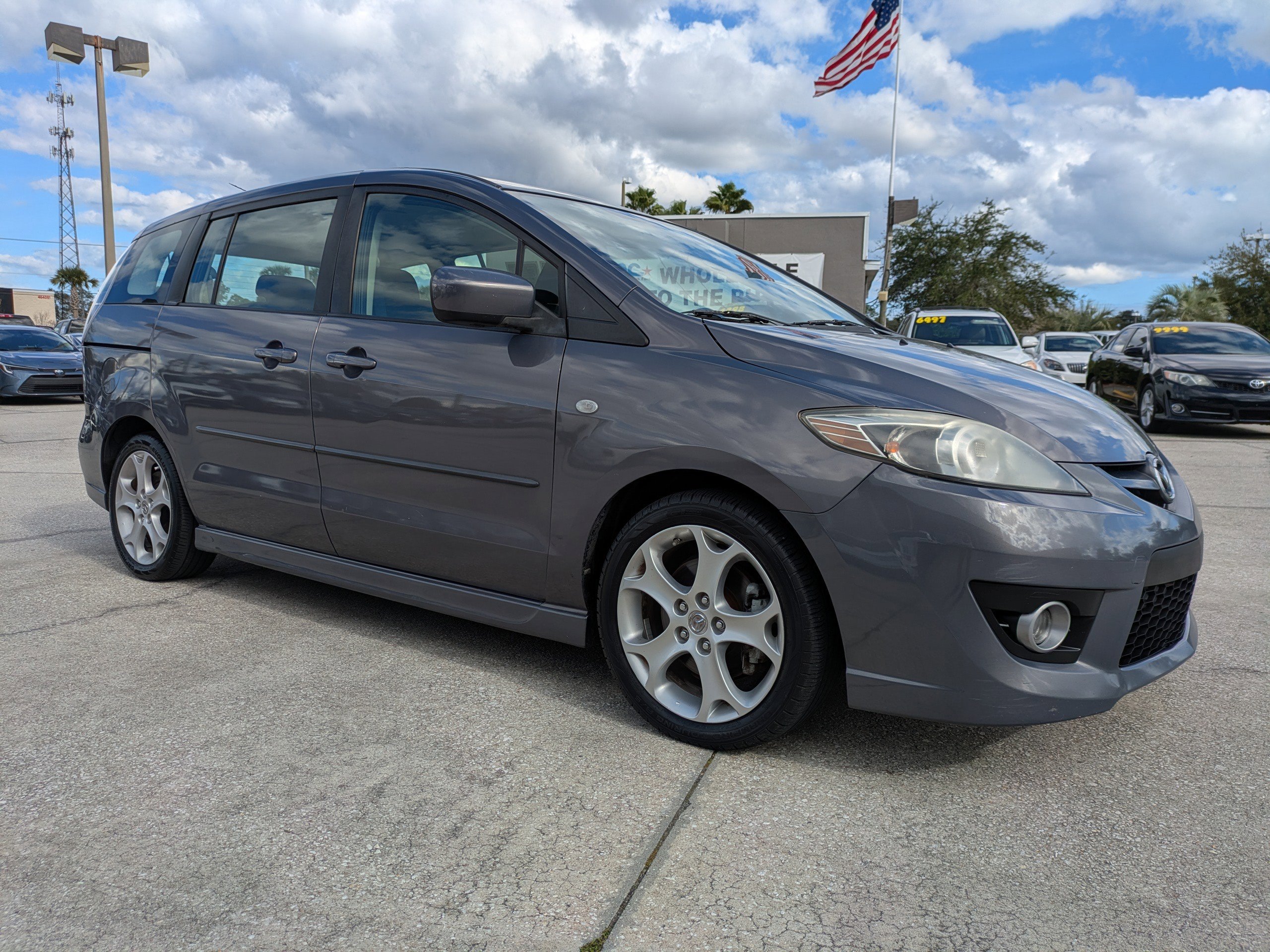 Used 2009 MAZDA MAZDA5 Touring image 2