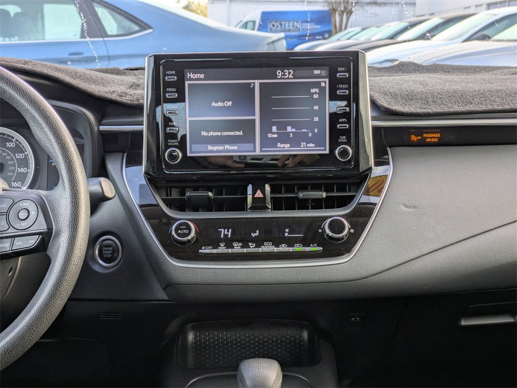 Used 2020 Toyota Corolla LE w/ LE Premium Package image 19