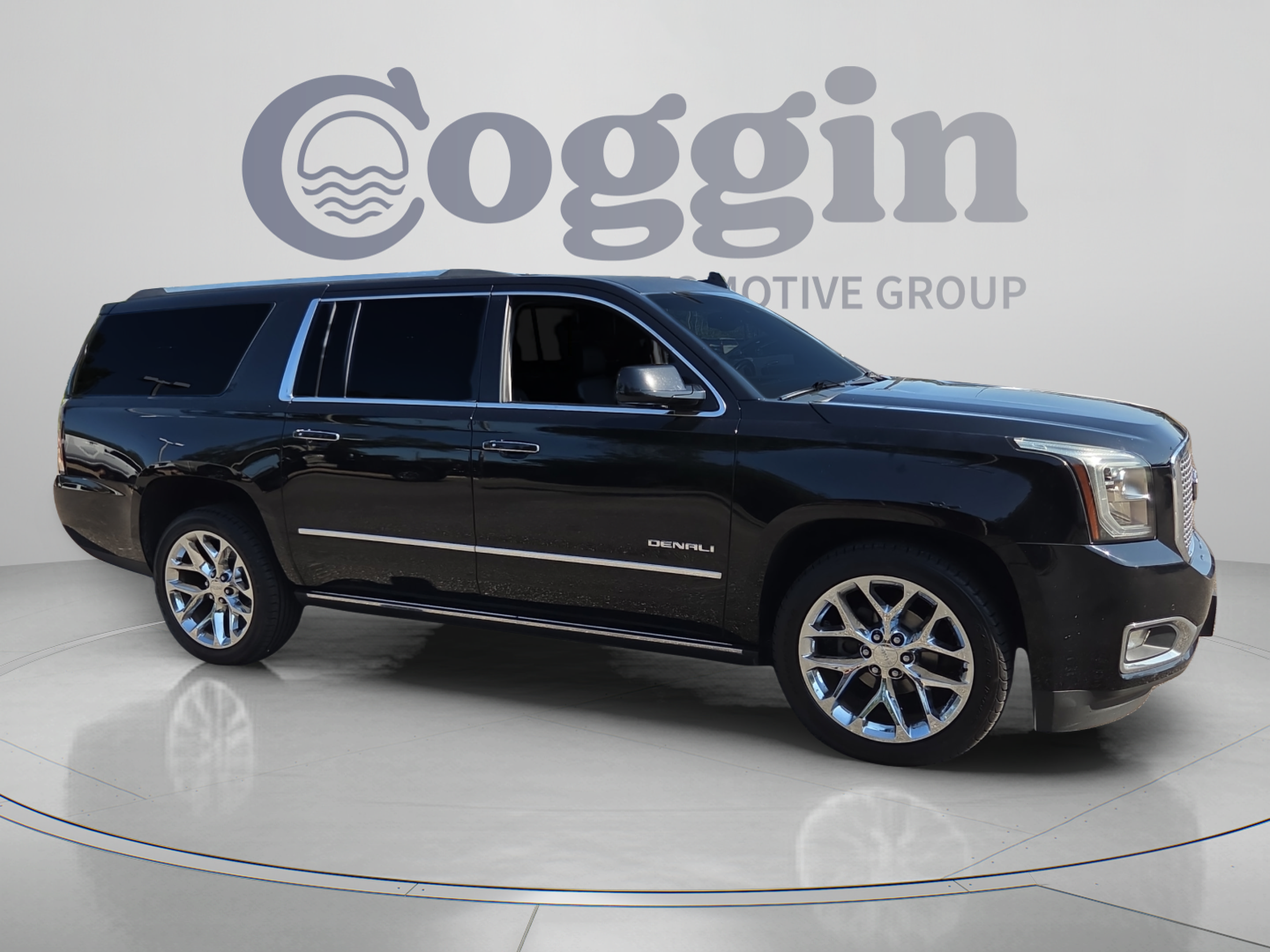 Used 2017 GMC Yukon XL Denali w/ Open Road Package AWD/4WD image 7