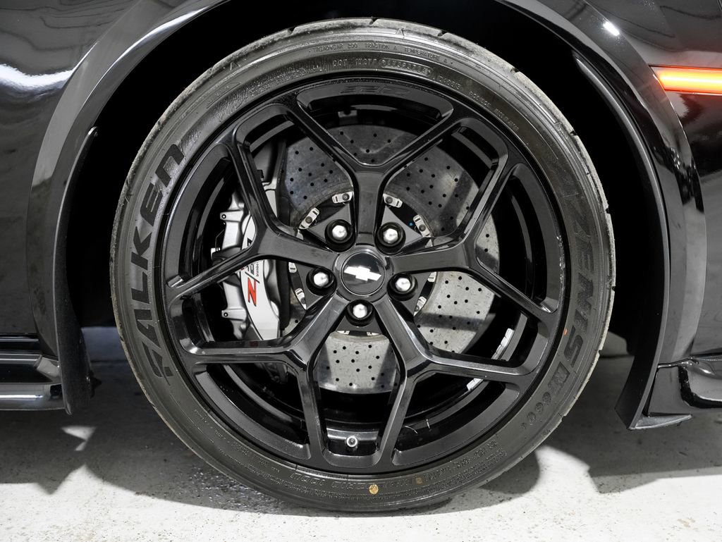 Used 2015 Chevrolet Camaro Z/28 RWD image 29