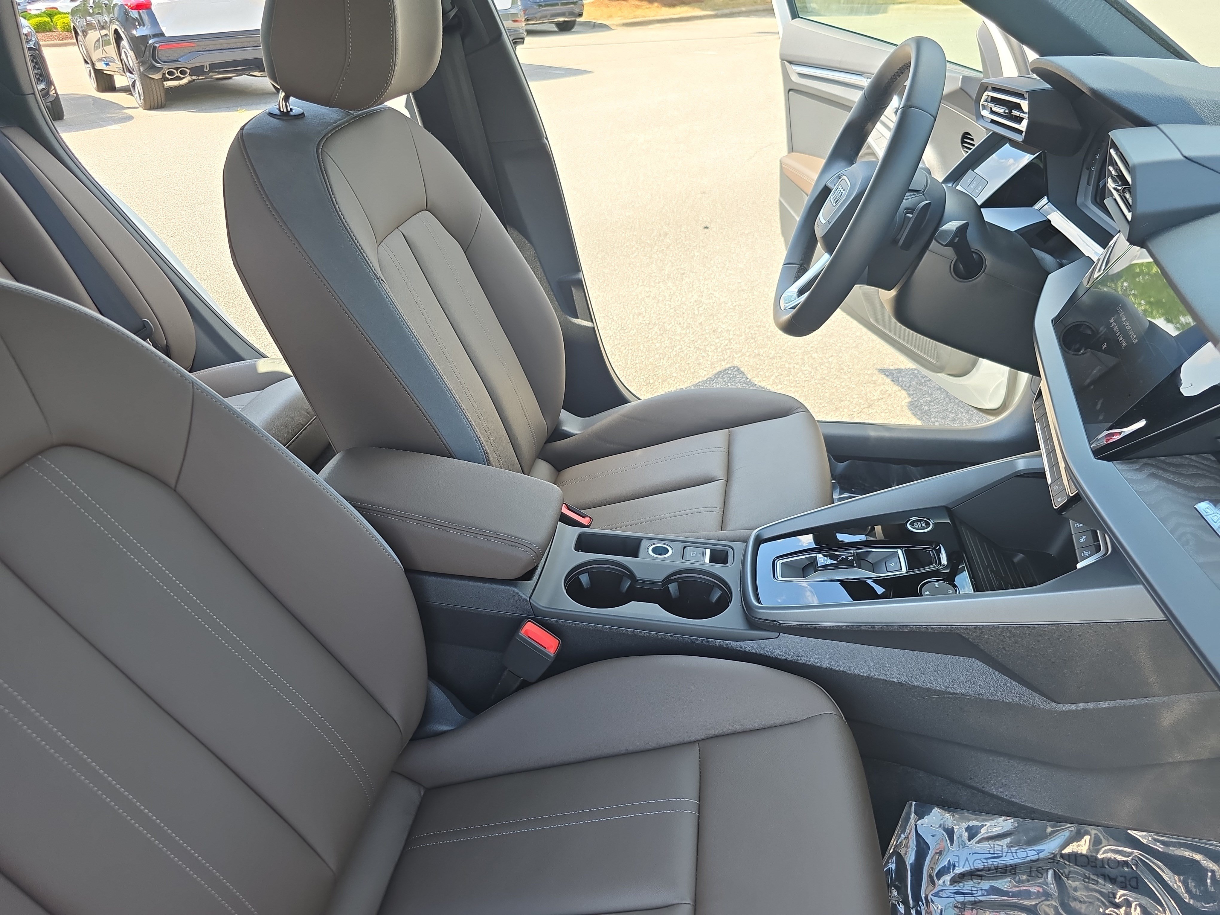 Certified 2025 Audi A3 2.0T Premium Plus w/ Premium Plus Package AWD/4WD image 10