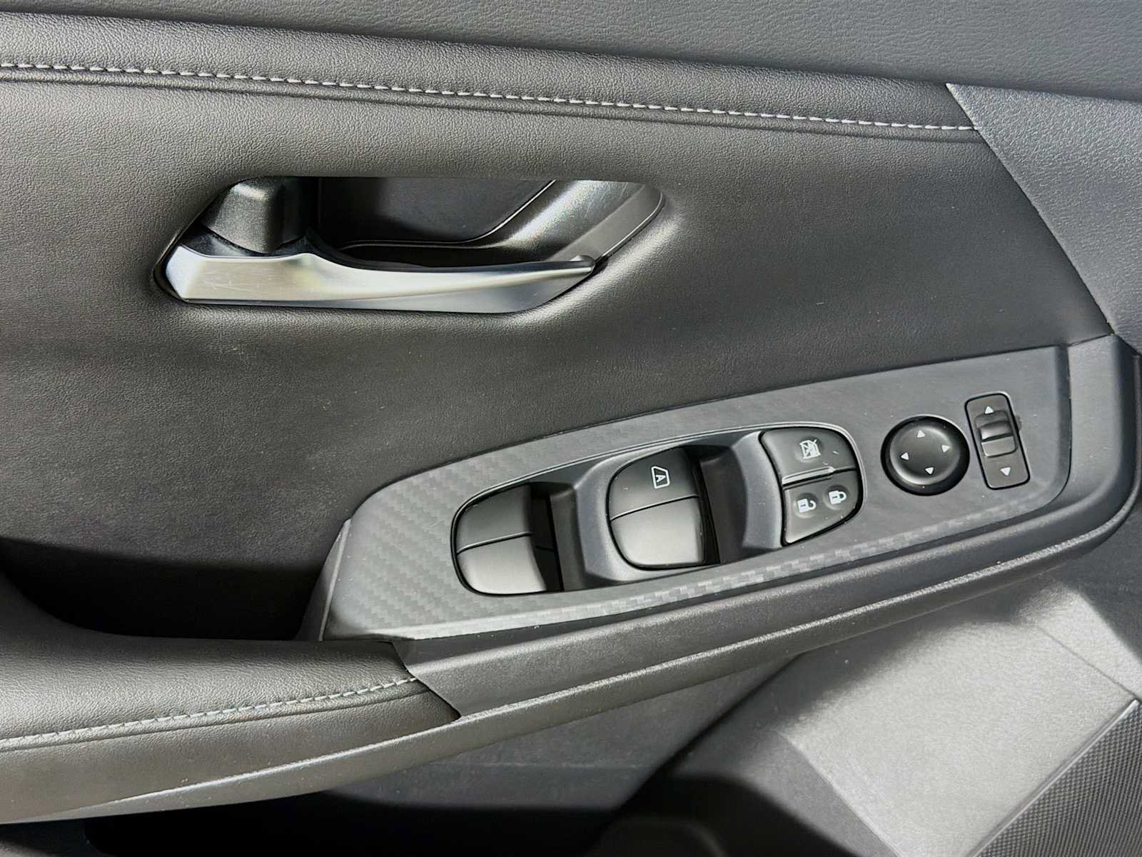 Used 2024 Nissan Sentra SV w/ All-Weather Package FWD image 15