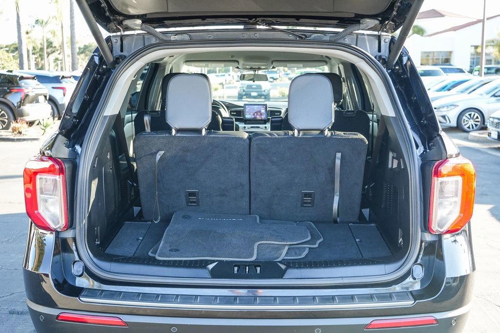 Used 2022 Ford Explorer XLT w/ Equipment Group 202A RWD image 24