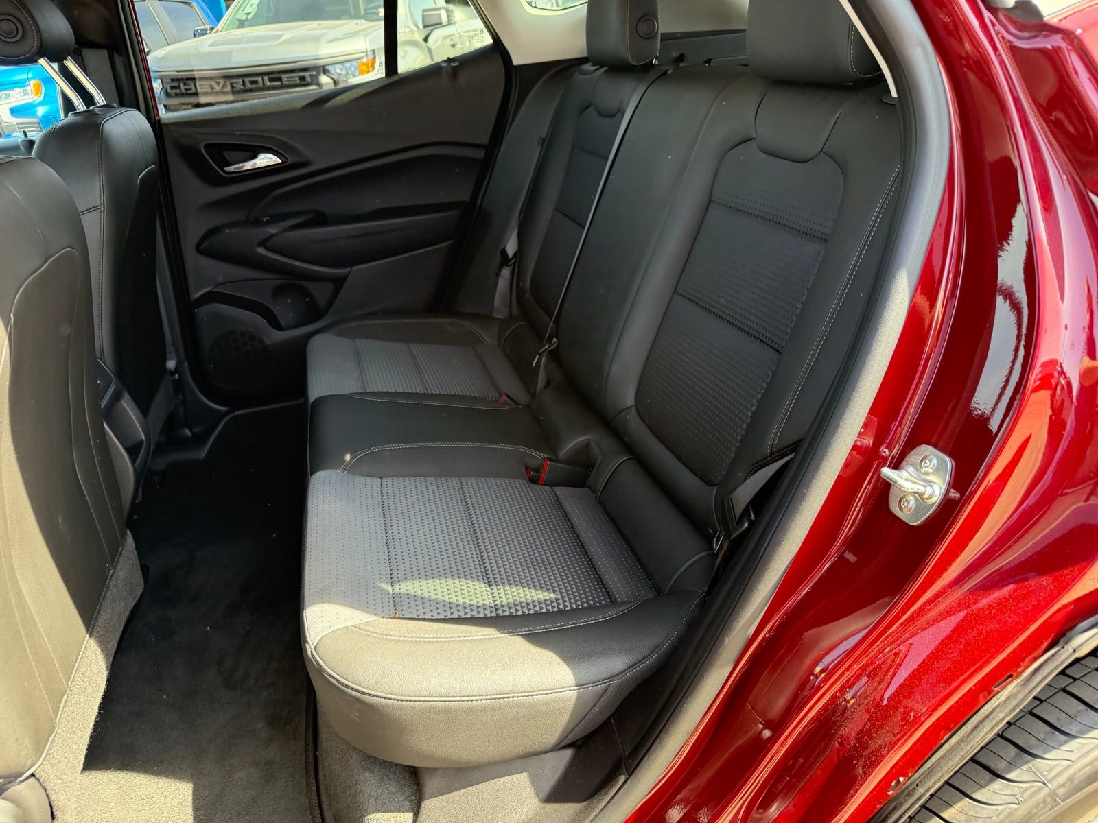 Used 2024 Chevrolet Trax LT image 31