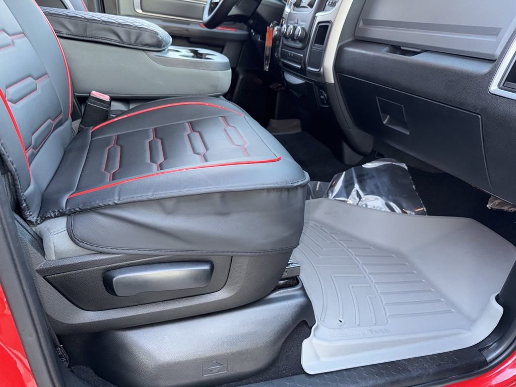 Used 2020 RAM 1500 Classic SLT image 17