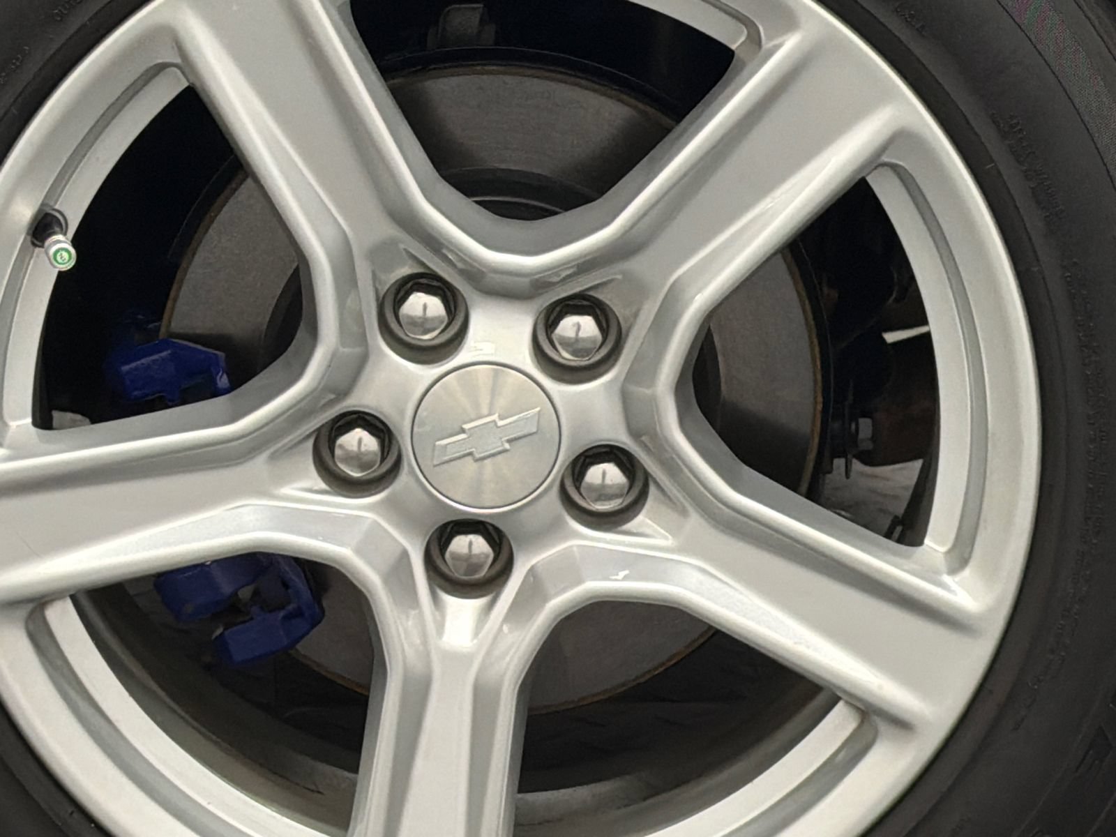 Used 2017 Chevrolet Camaro LT RWD image 5