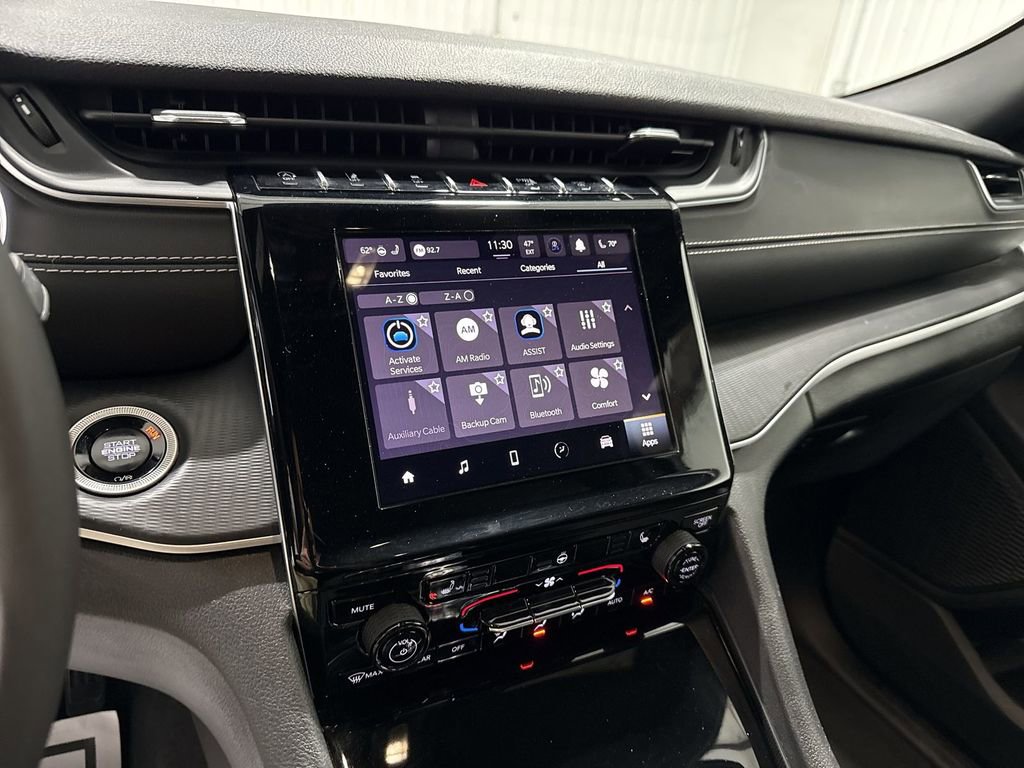 Used 2024 Jeep Grand Cherokee Altitude AWD/4WD image 14