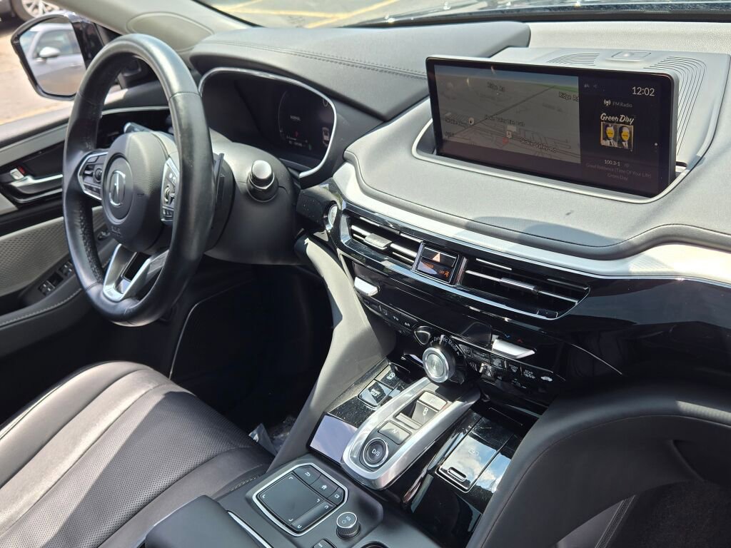 Used 2023 Acura MDX SH-AWD w/ Technology Package image 9