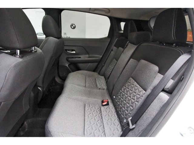 Used 2026 Nissan Kicks SV w/ SV Premium Package FWD image 13