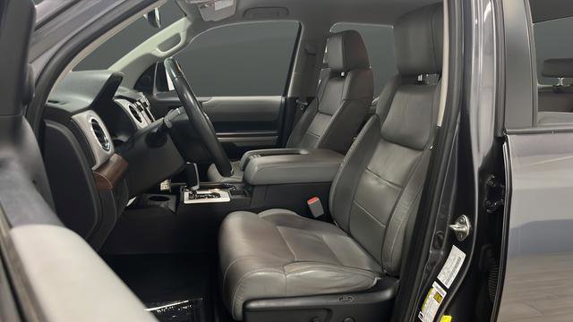 Used 2018 Toyota Tundra Limited w/ Limited Premium Package AWD/4WD image 9