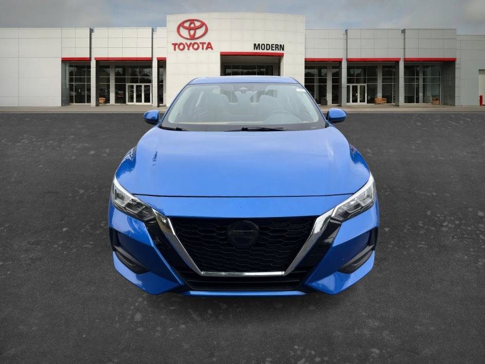 Used 2022 Nissan Sentra SV w/ SV Premium Package FWD image 2