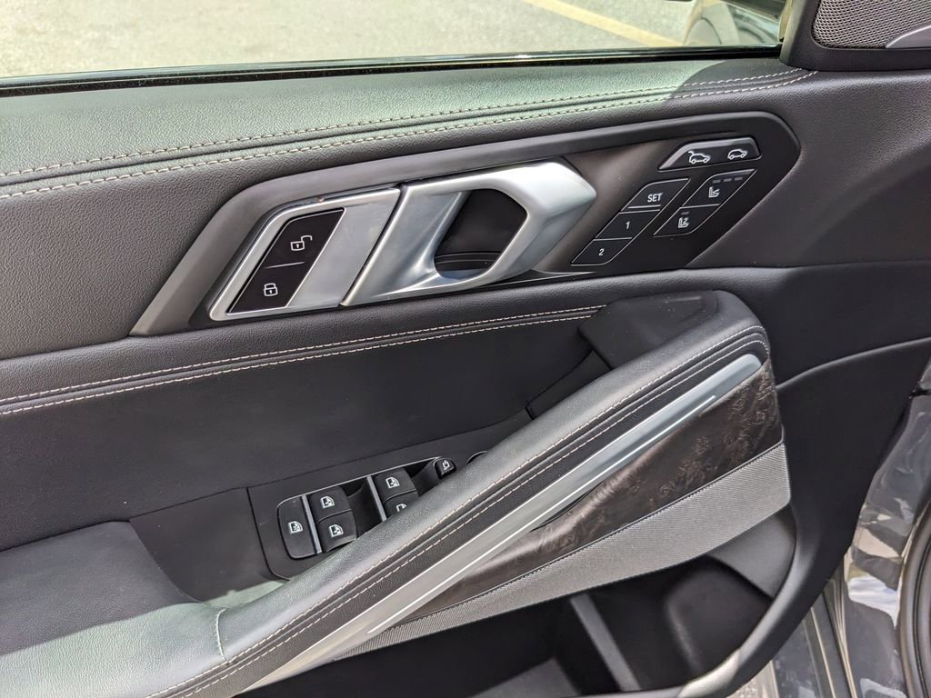 Used 2024 BMW X6 M60i image 23