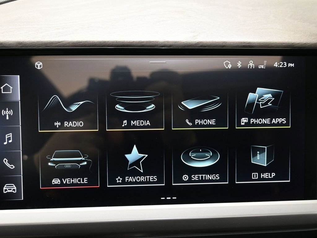 Used 2023 Audi Q4 e-tron Premium w/ Convenience Package image 24