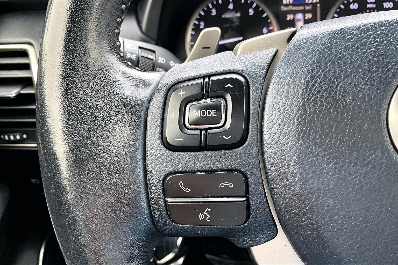 Used 2018 Lexus NX 300 AWD w/ Premium Package image 17