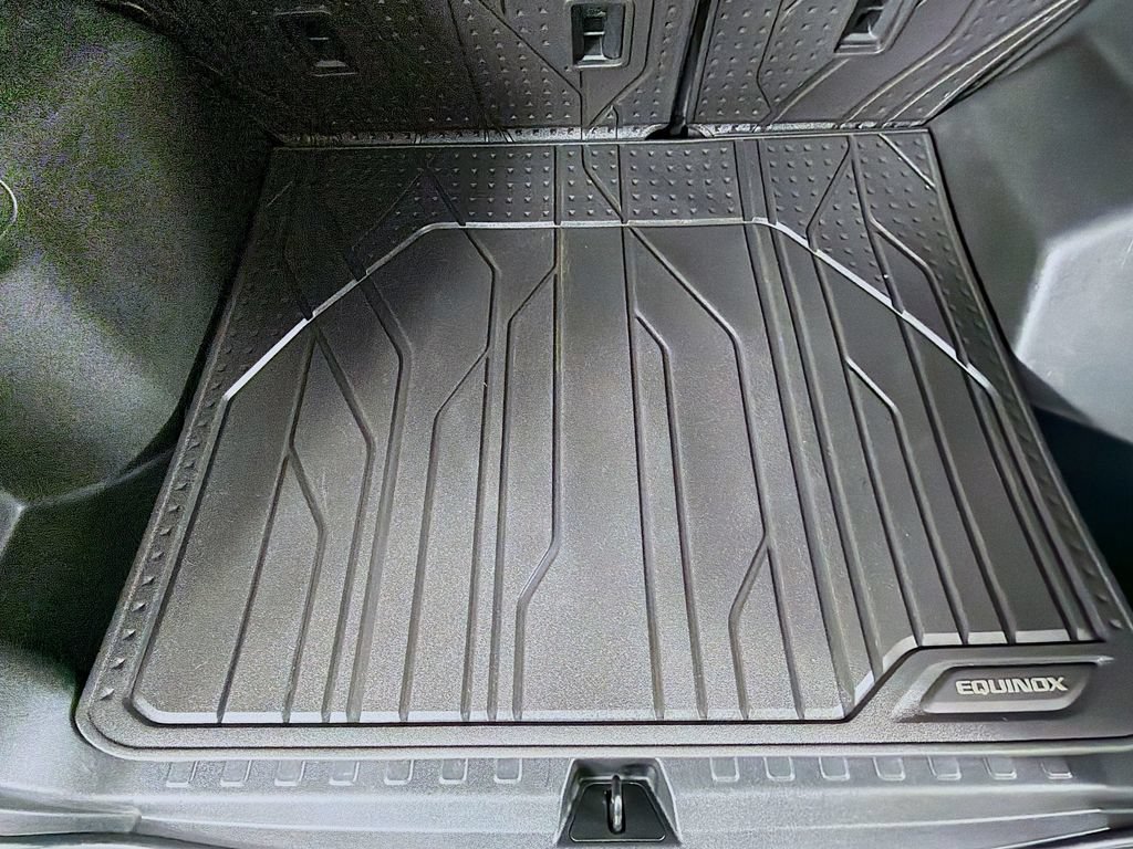 Used 2020 Chevrolet Equinox LT w/ Driver Convenience Package FWD image 15