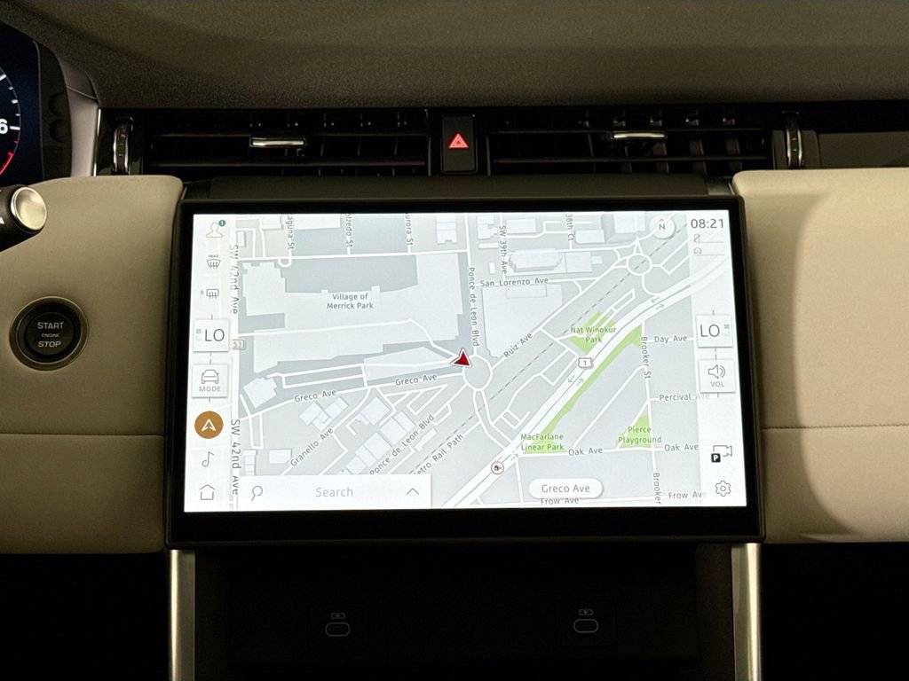 Used 2025 Land Rover Discovery Sport S image 23