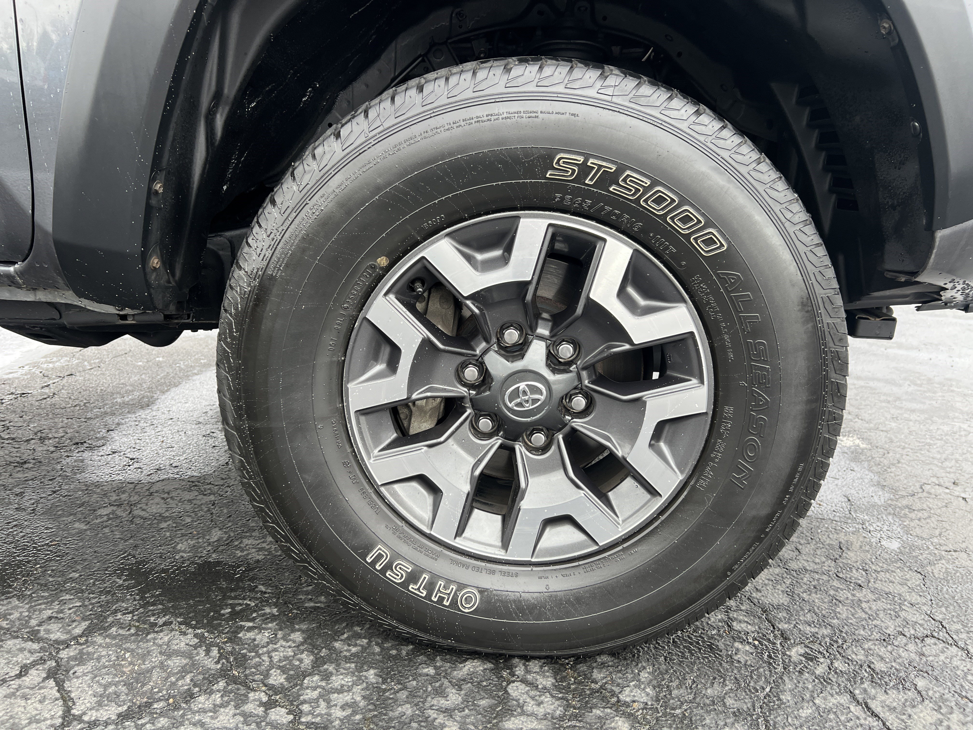 Used 2021 Toyota Tacoma TRD Off-Road w/ Technology Package image 10