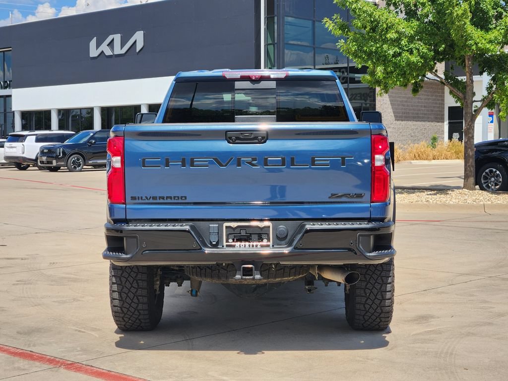 Used 2024 Chevrolet Silverado 2500 ZR2 w/ Technology Package AWD/4WD image 15