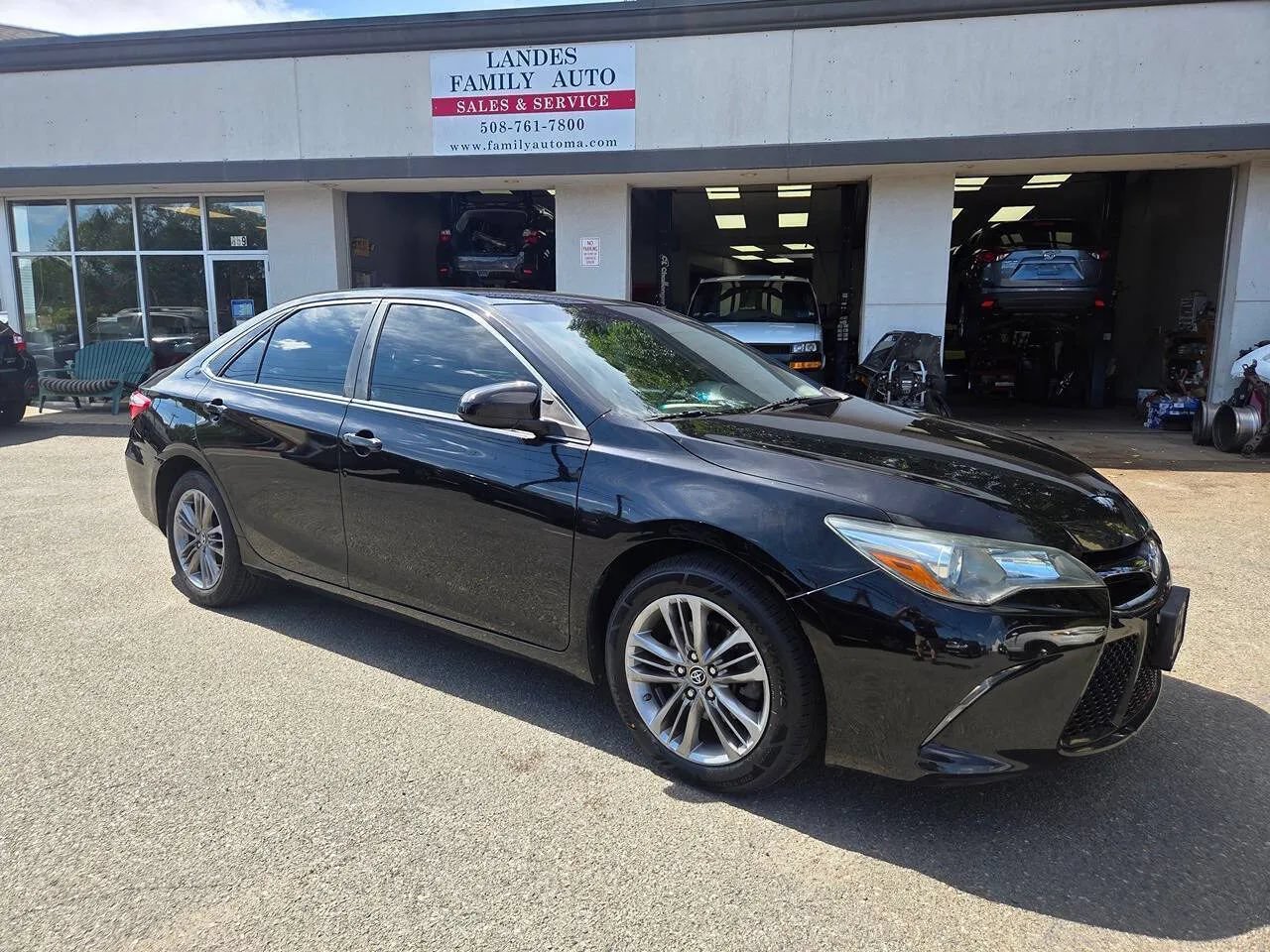 Used 2015 Toyota Camry SE