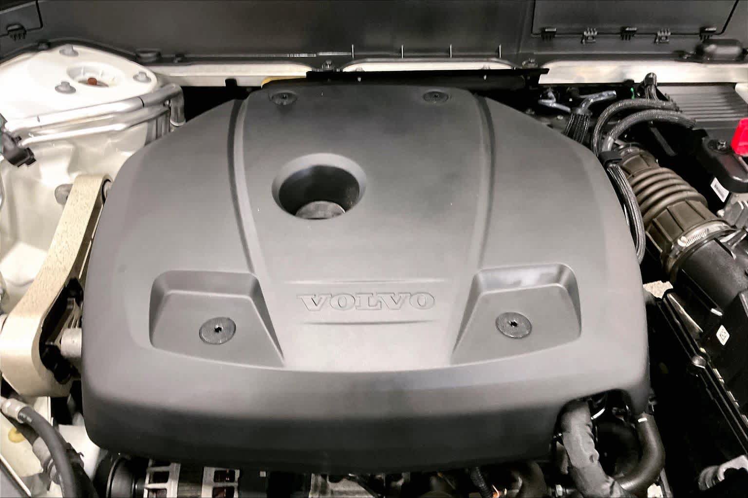 Used 2021 Volvo XC90 T6 Momentum w/ Climate Package AWD/4WD image 33