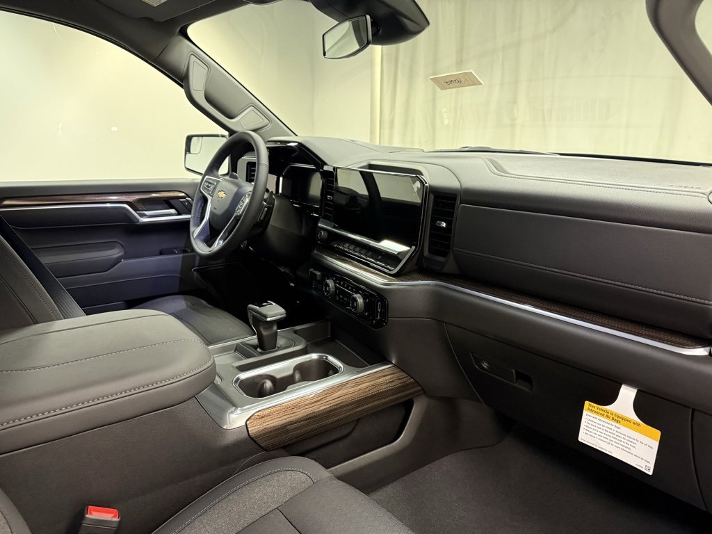 New 2026 Chevrolet Silverado 1500 LT w/ All Star Edition Plus image 14