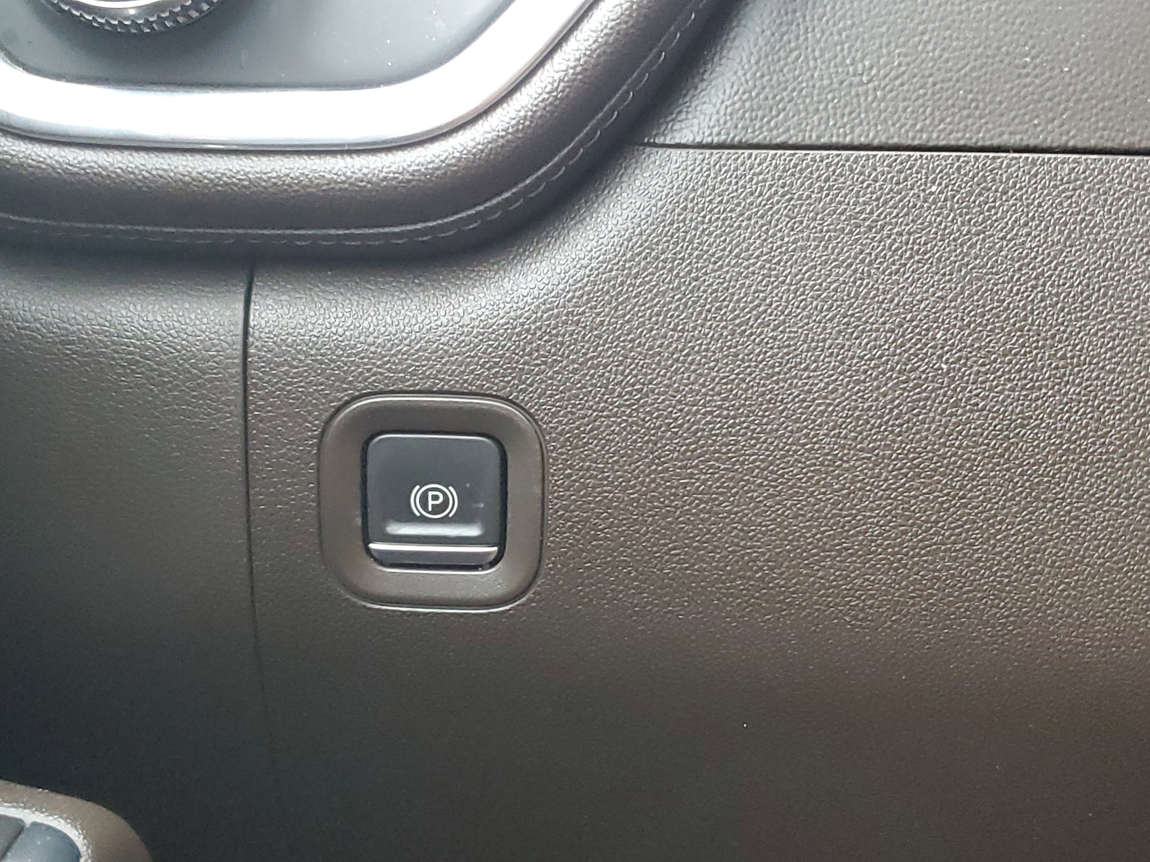 Used 2021 GMC Sierra 2500 SLT w/ SLT Convenience Package image 26