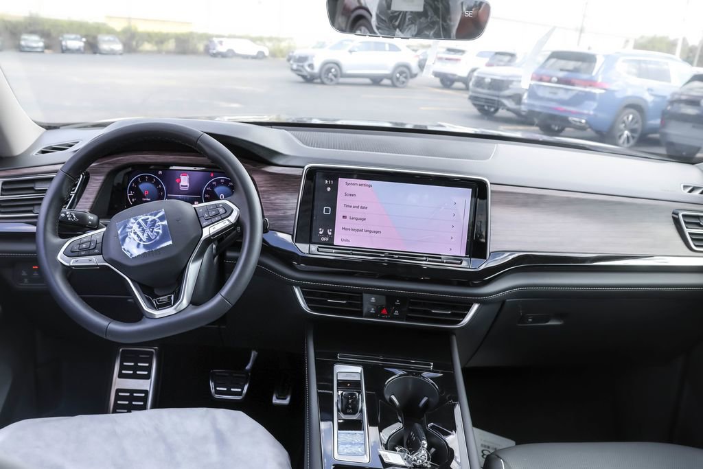 New 2026 Volkswagen Atlas SEL Premium R-Line image 31