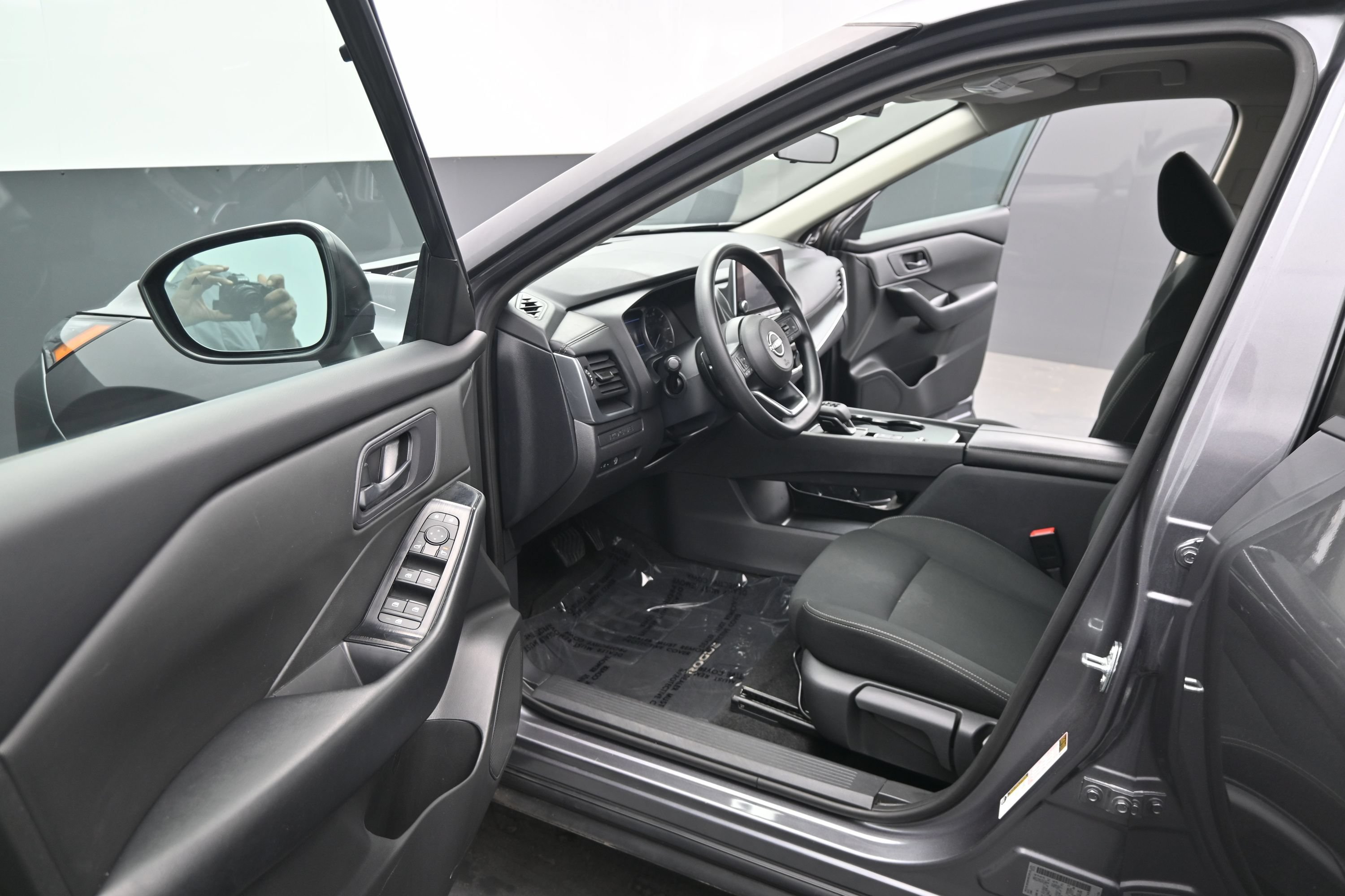 Certified 2024 Nissan Rogue S FWD image 14