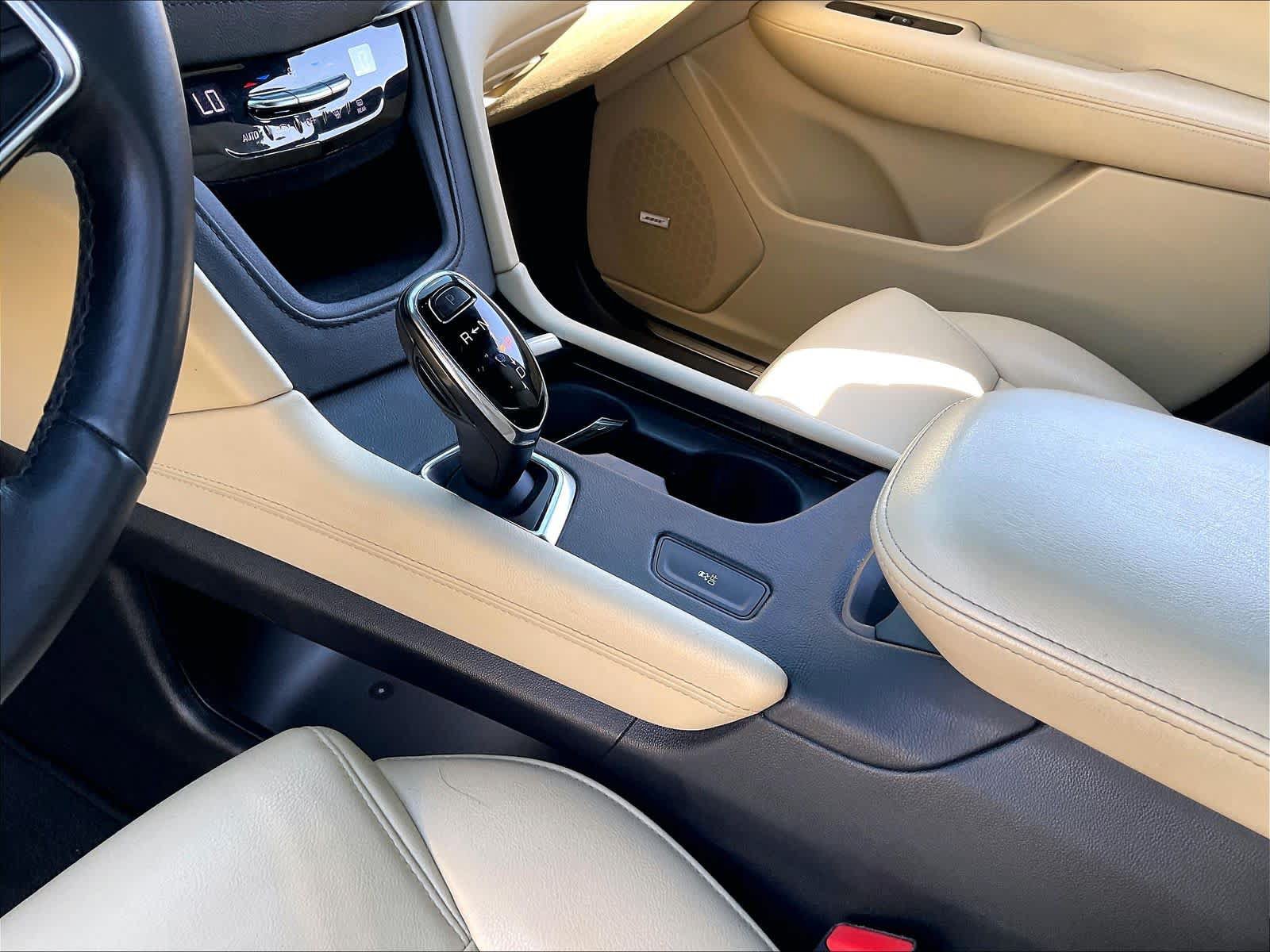 Used 2019 Cadillac XT5 FWD image 20
