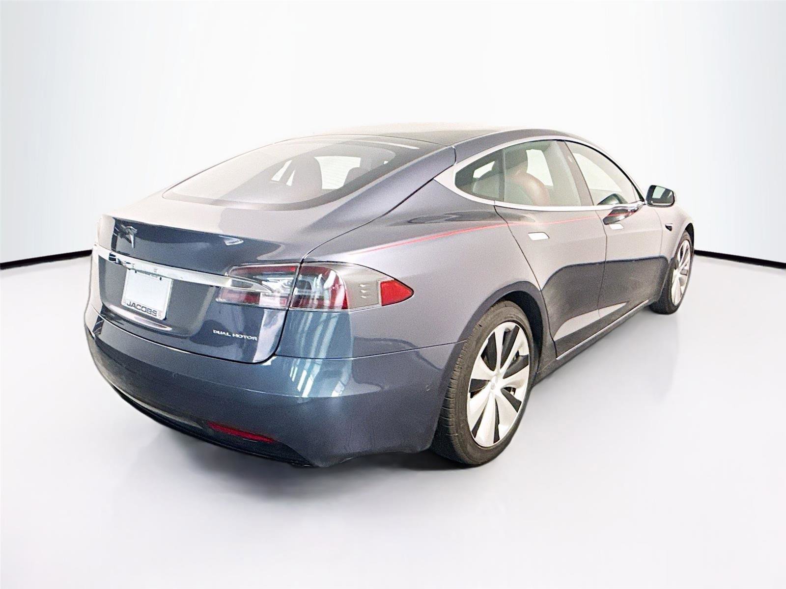 Used 2021 Tesla Model S Long Range Plus image 10