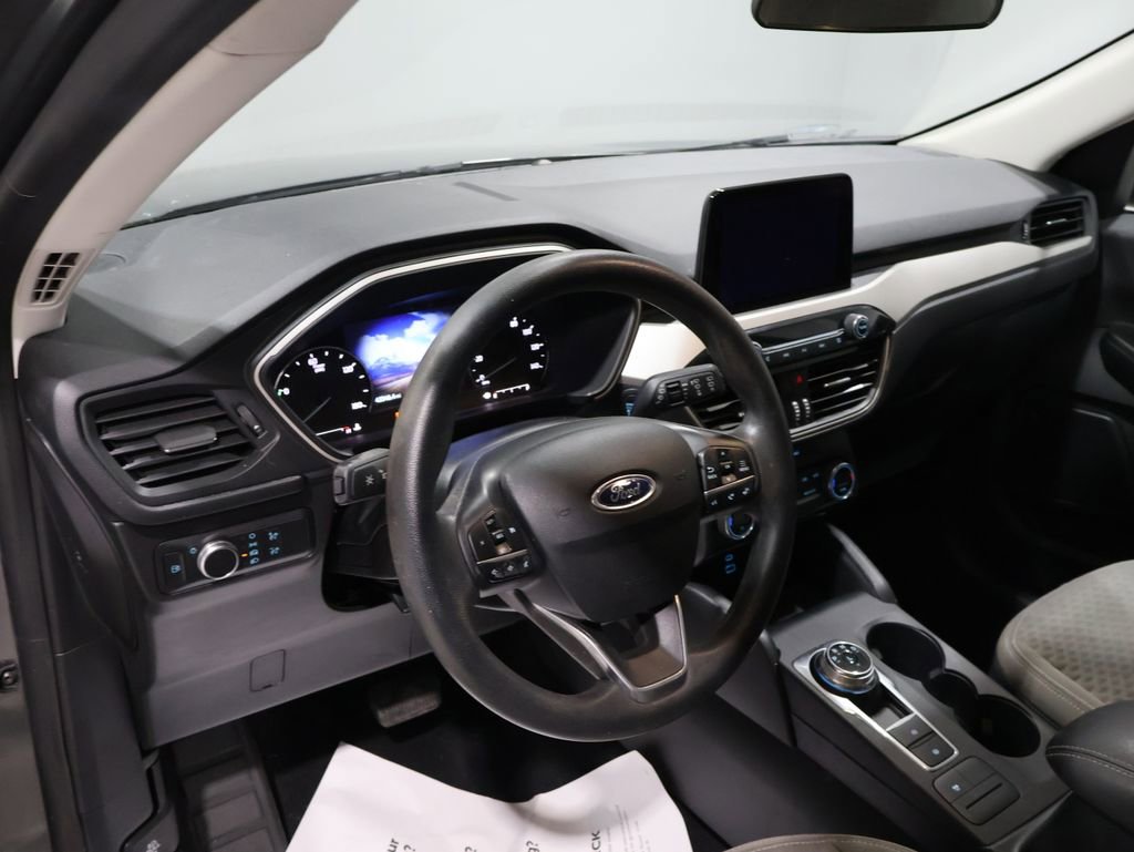 Used 2021 Ford Escape SE image 15