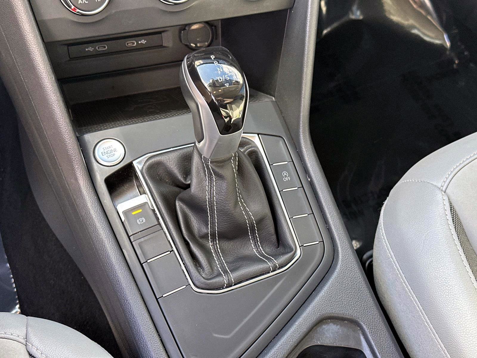 Certified 2022 Volkswagen Taos SE image 23