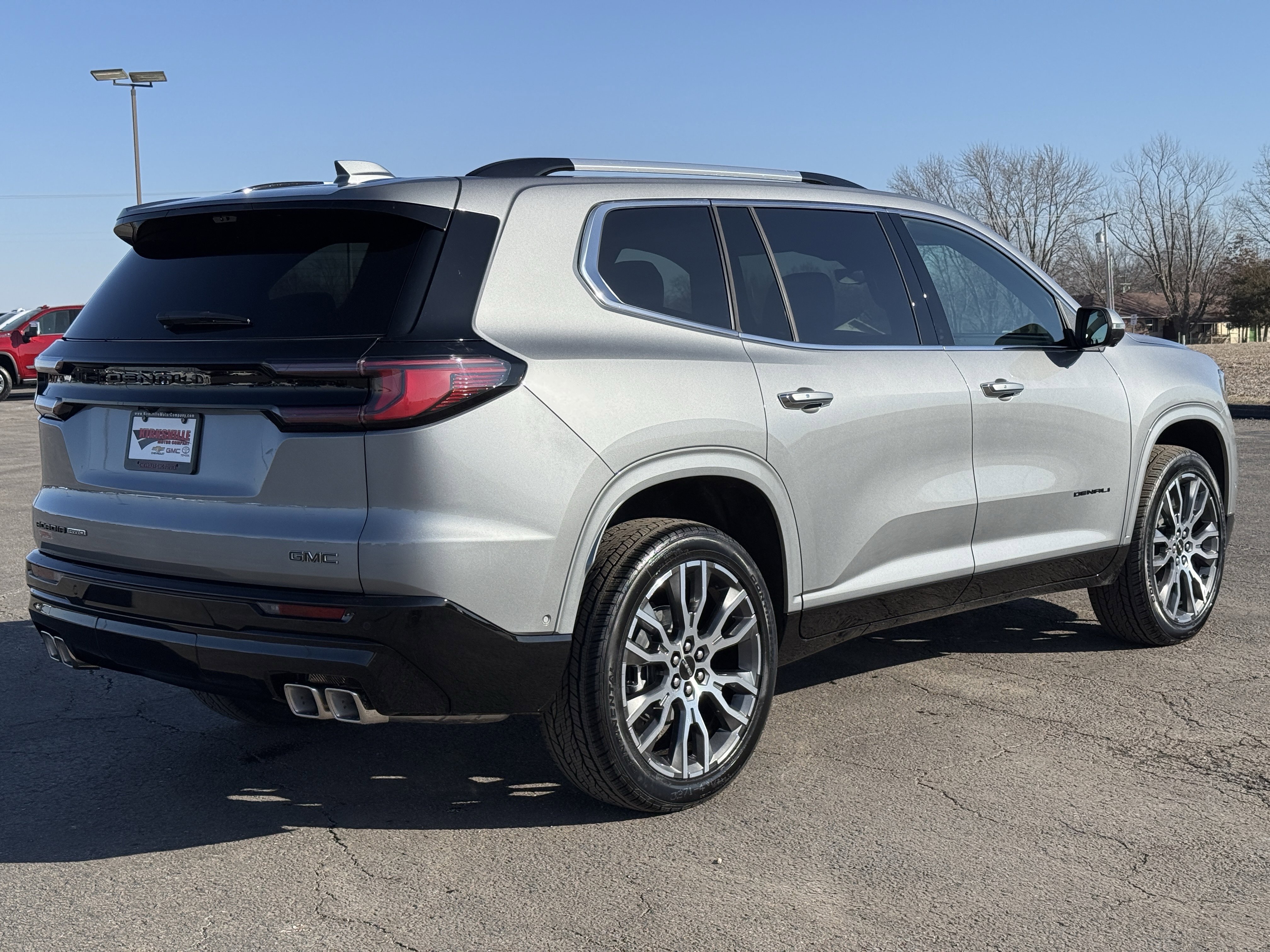 New 2026 GMC Acadia Denali Ultimate w/ LPO, Floor Liner Package image 3