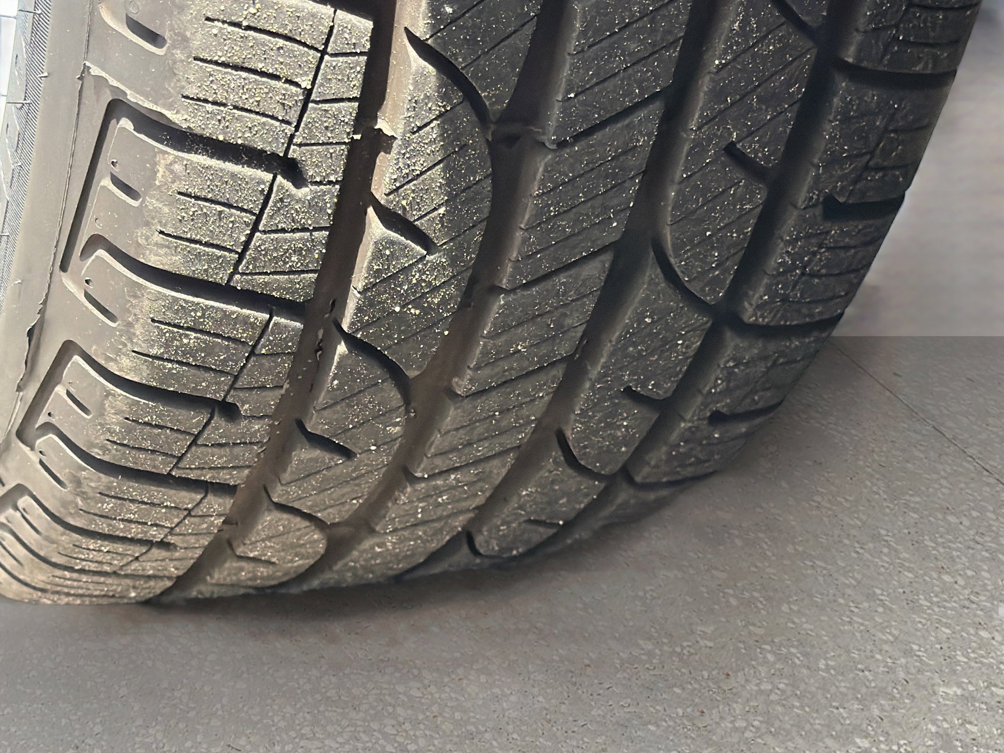 Used 2020 Chevrolet Equinox Premier image 36