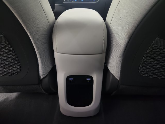 Certified 2024 Hyundai Ioniq 5 Limited AWD/4WD image 17