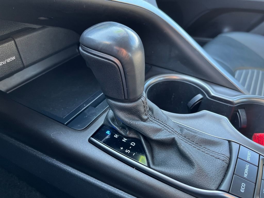 Used 2022 Toyota Camry SE image 22