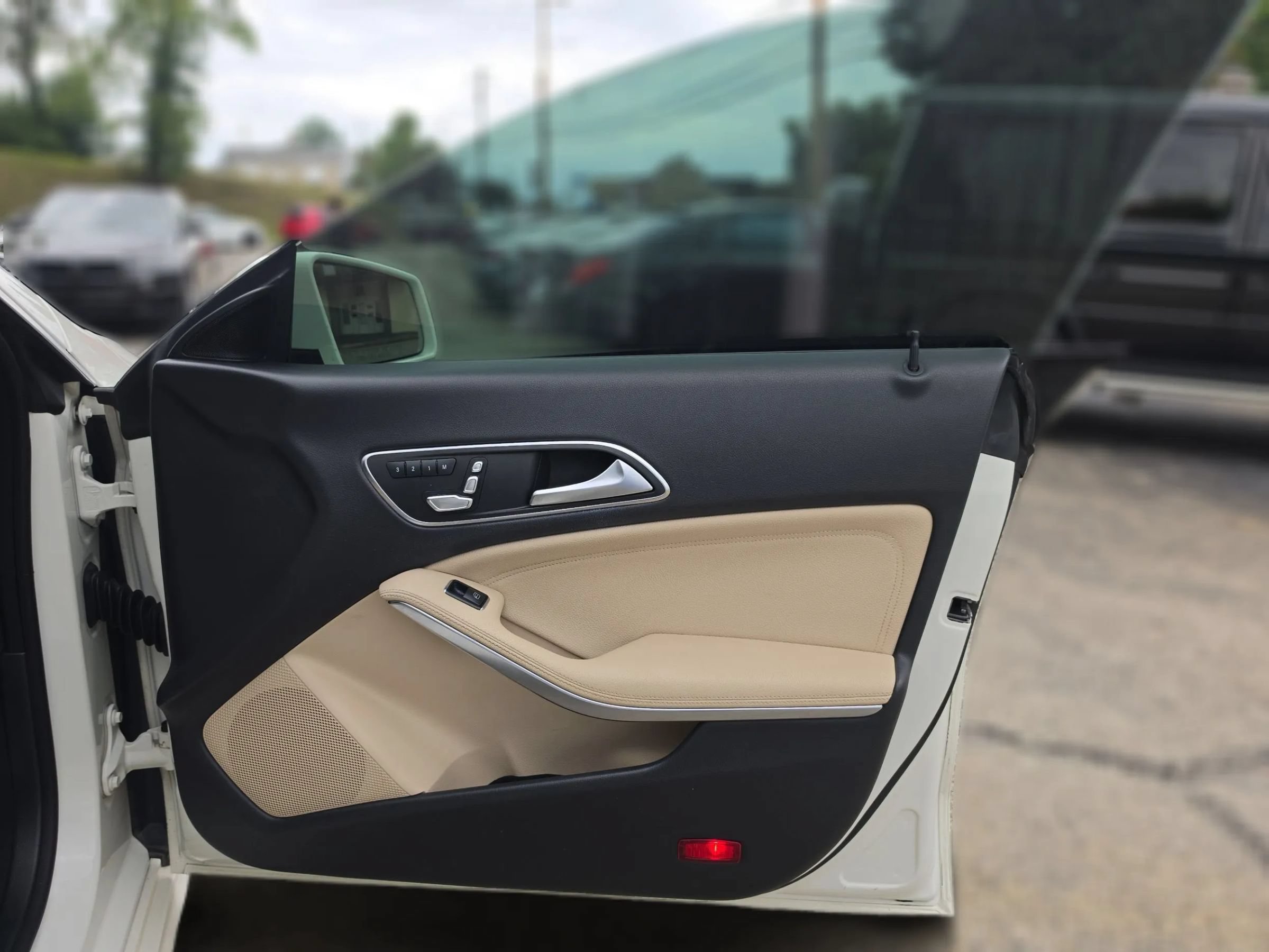 Used 2017 Mercedes-Benz CLA 250 4MATIC image 26