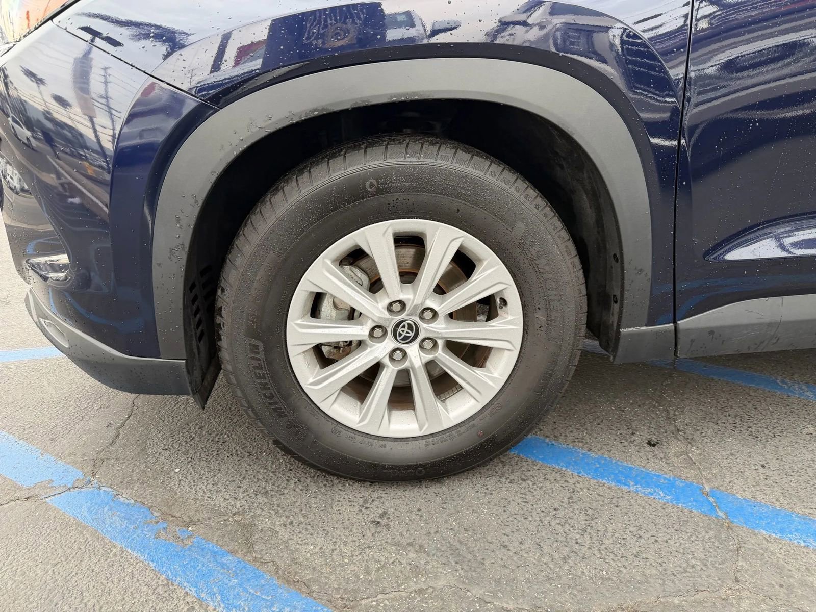 Used 2025 Toyota Grand Highlander AWD image 5