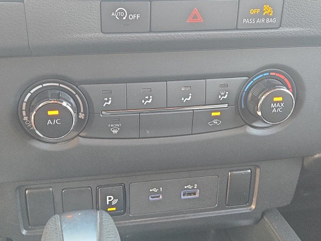 Used 2023 Nissan Frontier SV w/ Technology Package AWD/4WD image 18