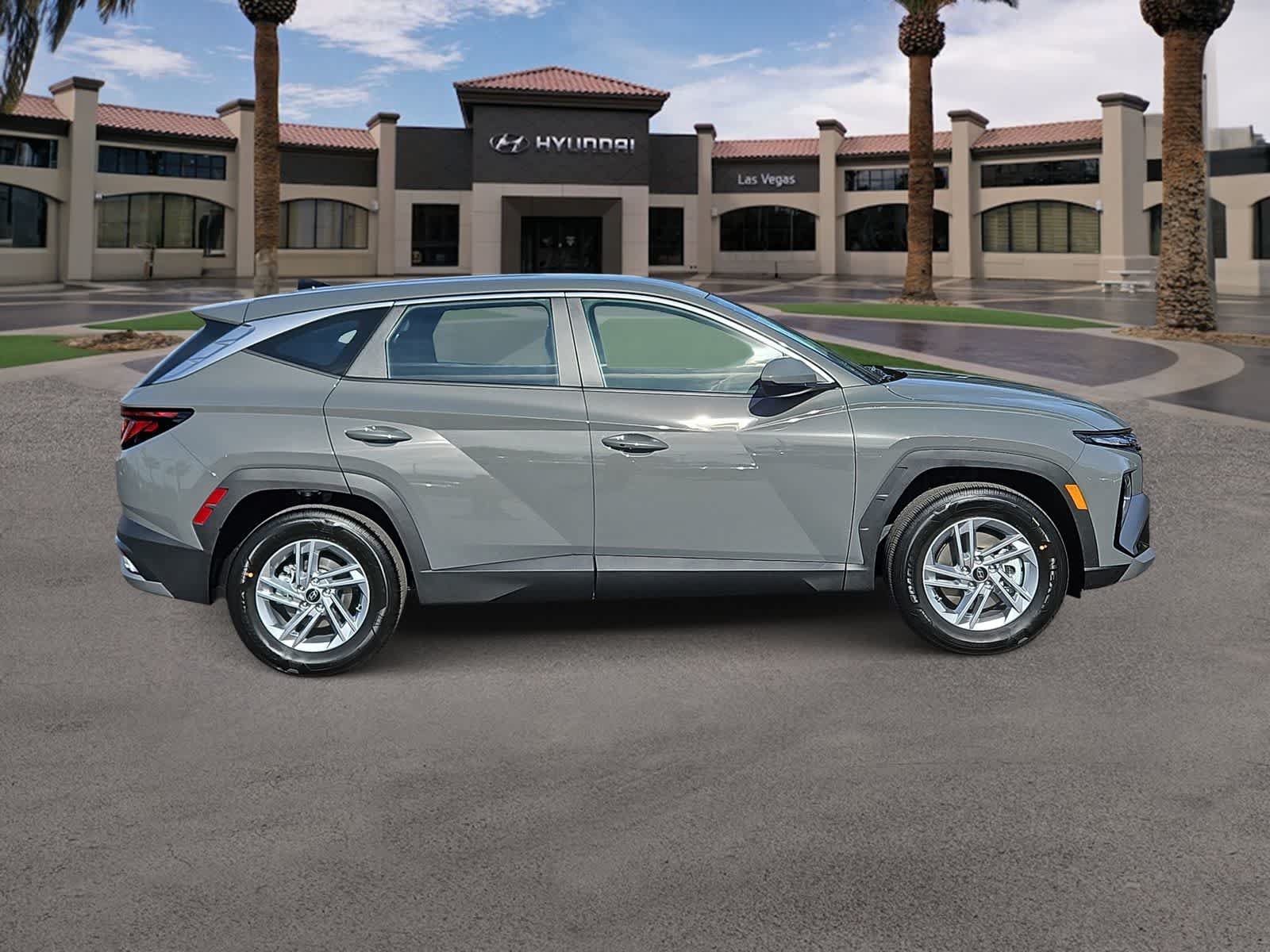 New 2026 Hyundai Tucson SE FWD image 9