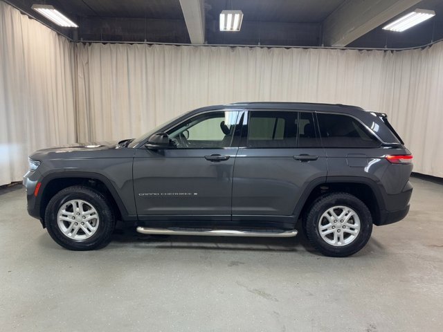 Used 2023 Jeep Grand Cherokee Laredo w/ Luxury Tech Group I image 8