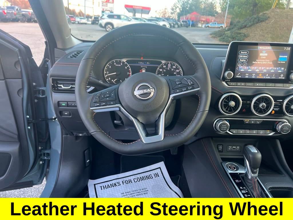 Used 2025 Nissan Sentra SR w/ SR Premium Package image 15
