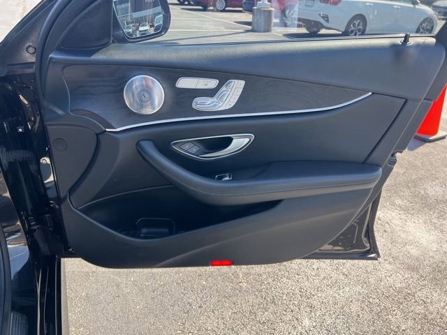 Used 2017 Mercedes-Benz E 300 4MATIC image 32